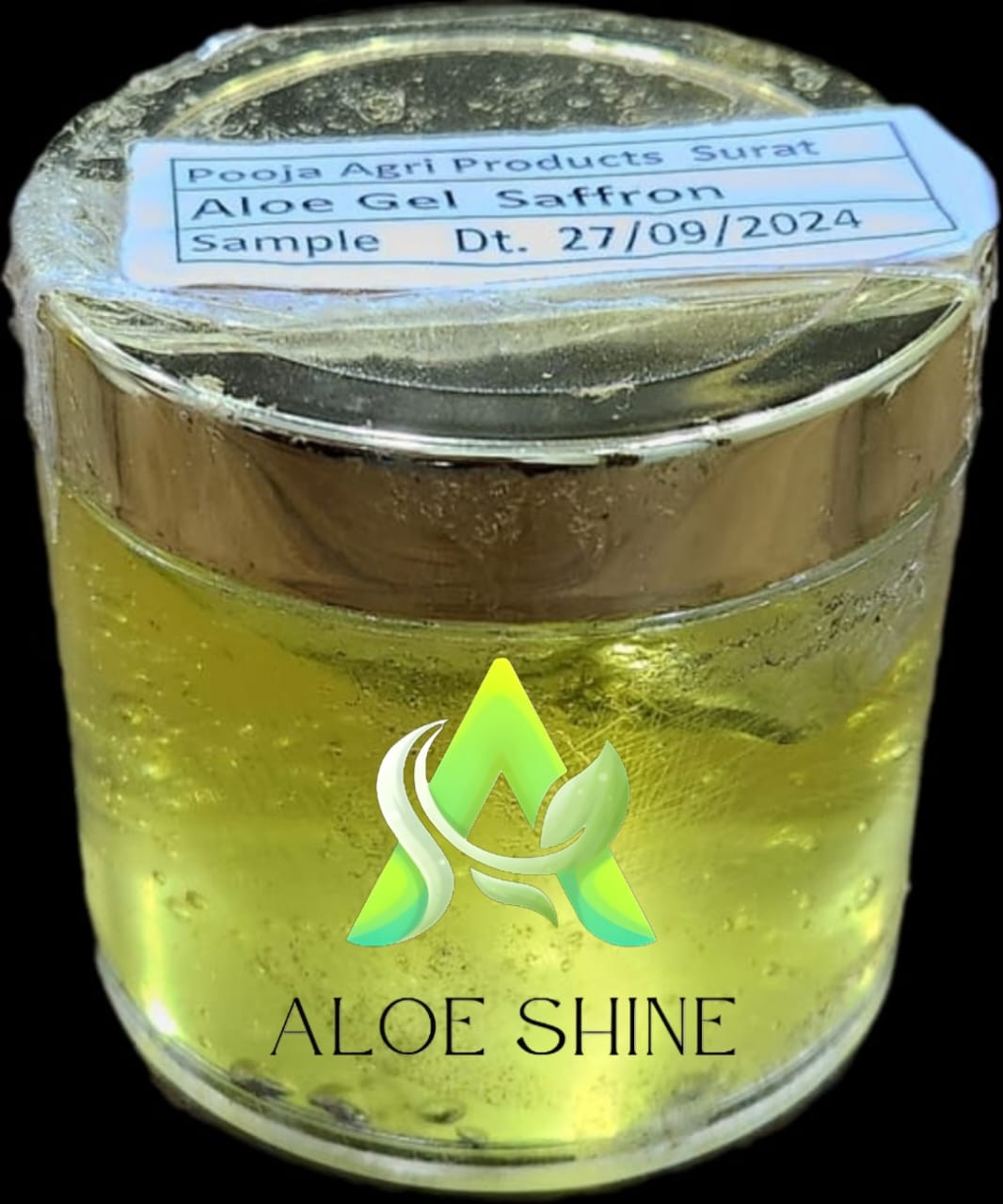 Aloe vera gel with saffron